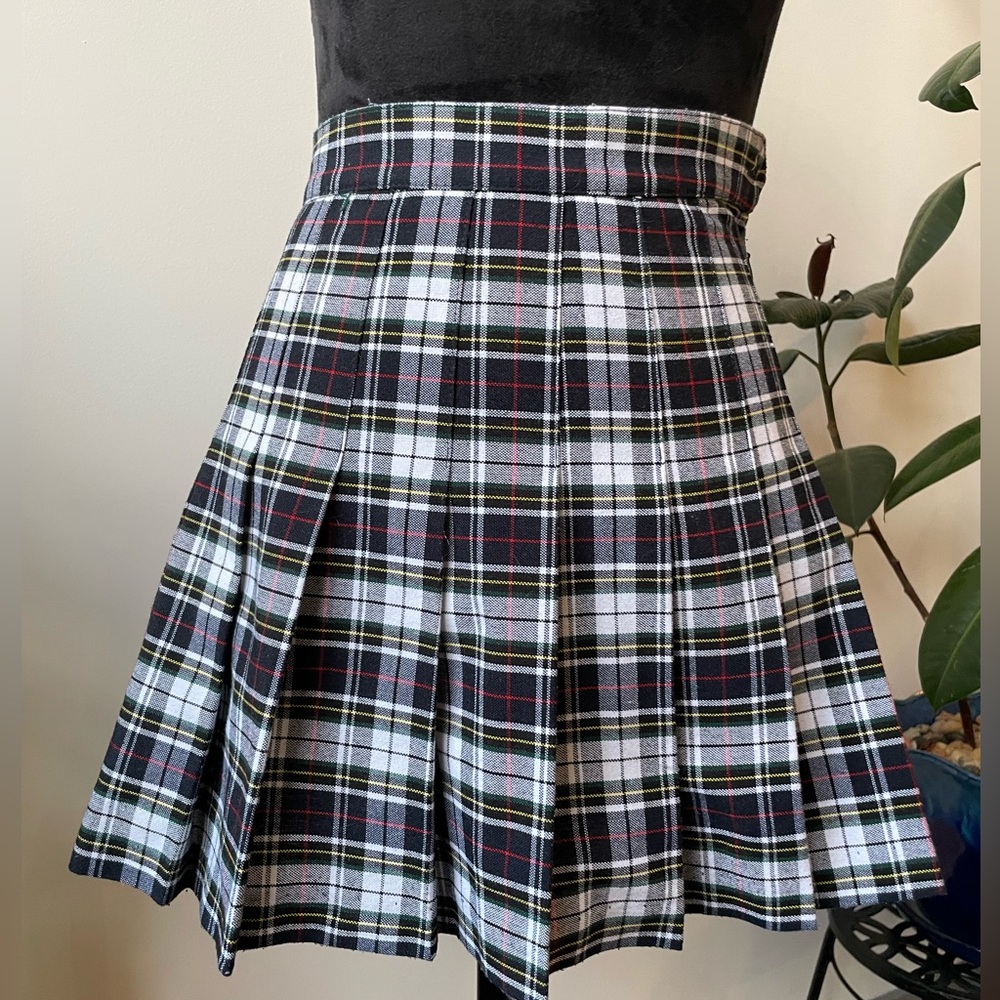 American Apparel Plaid Pleated Skirt – Size Small – Made in USA